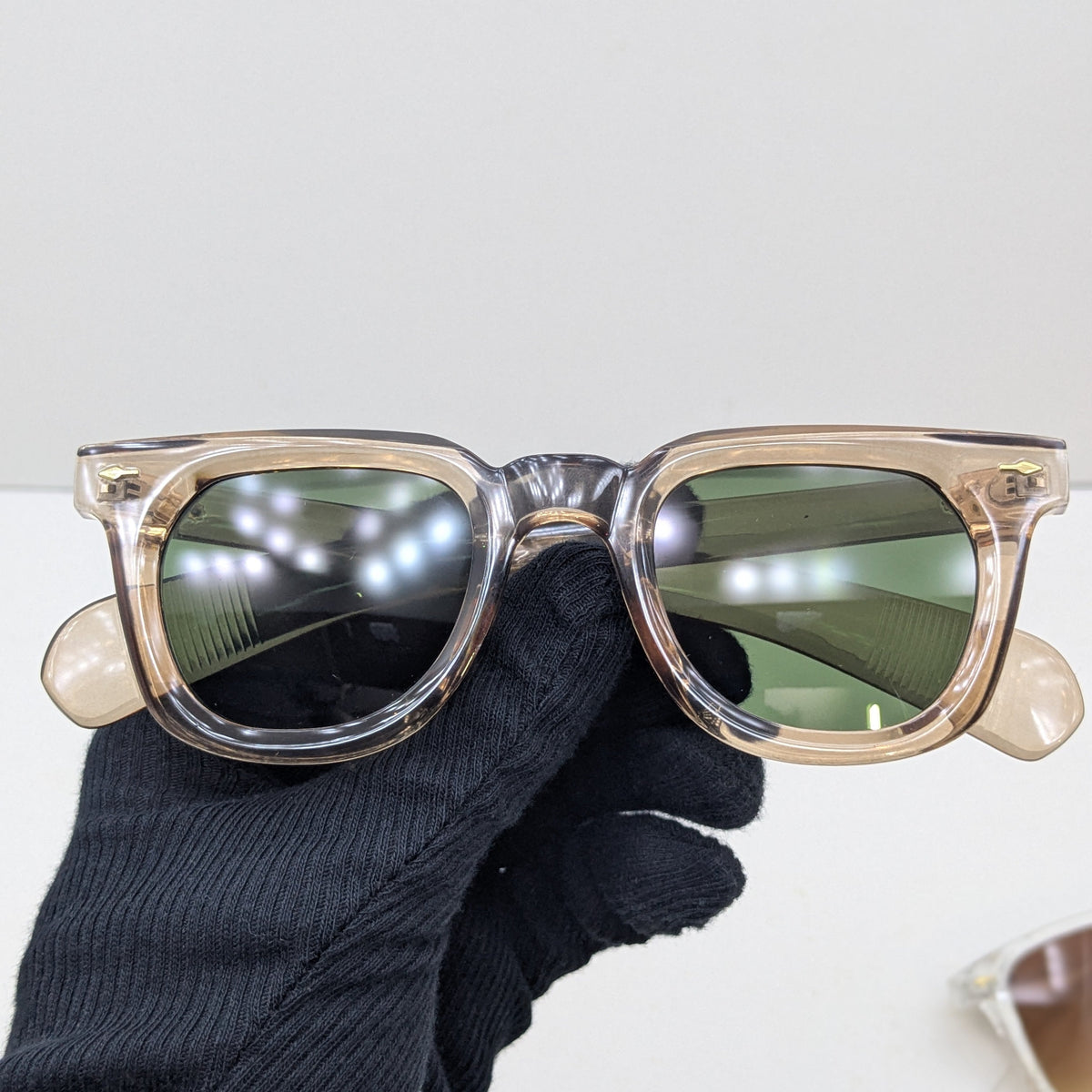Classic Vintage Square Green Lens Sunglasses – Transparent Beige Frame