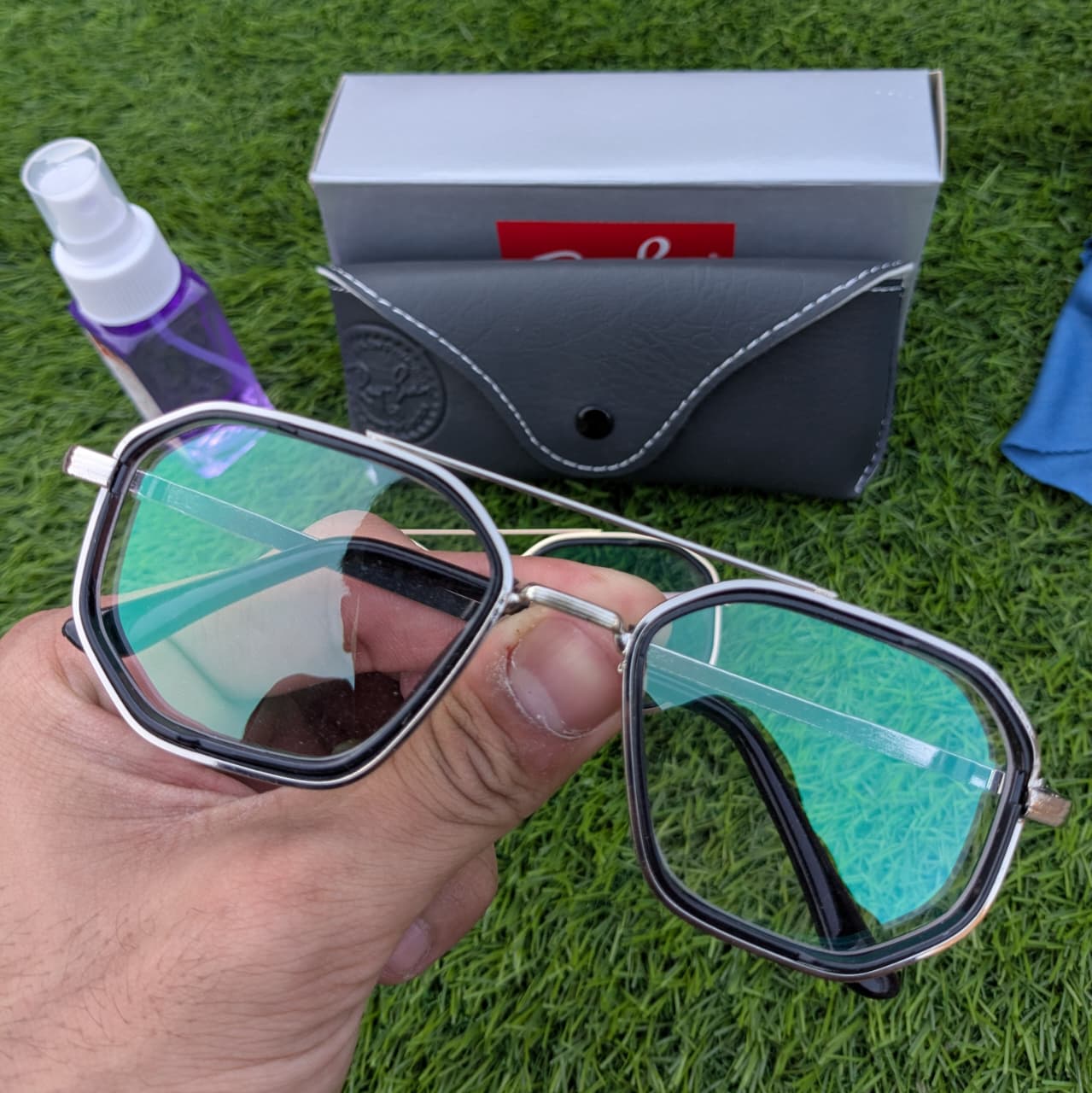 Trendy screen  Protection Glasses - Black silver -  with Free Gifts