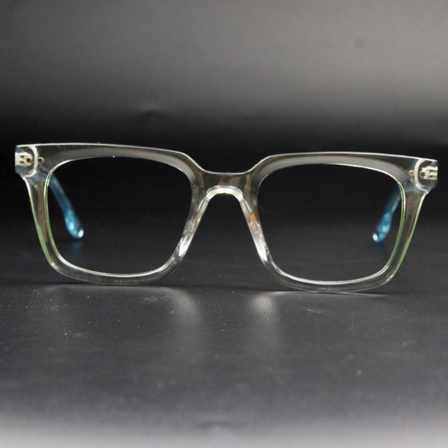 DITA – Screen + Transition – Green Crystal